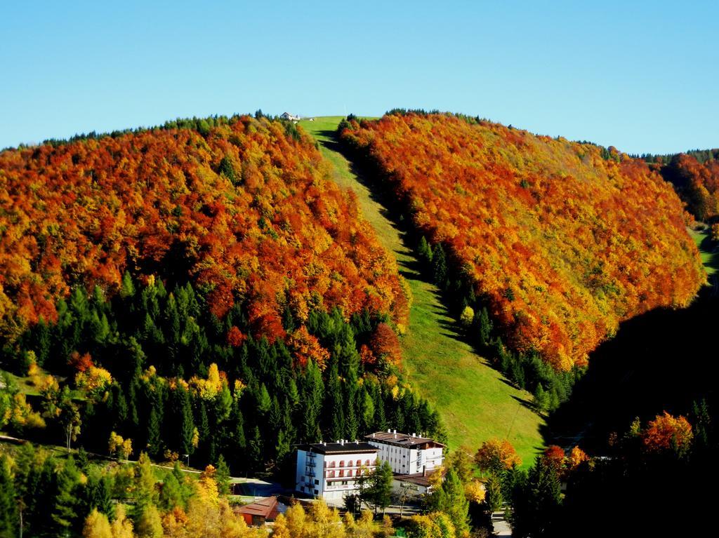 Sport & Family Hotel Bucaneve Brentonico Eksteriør billede