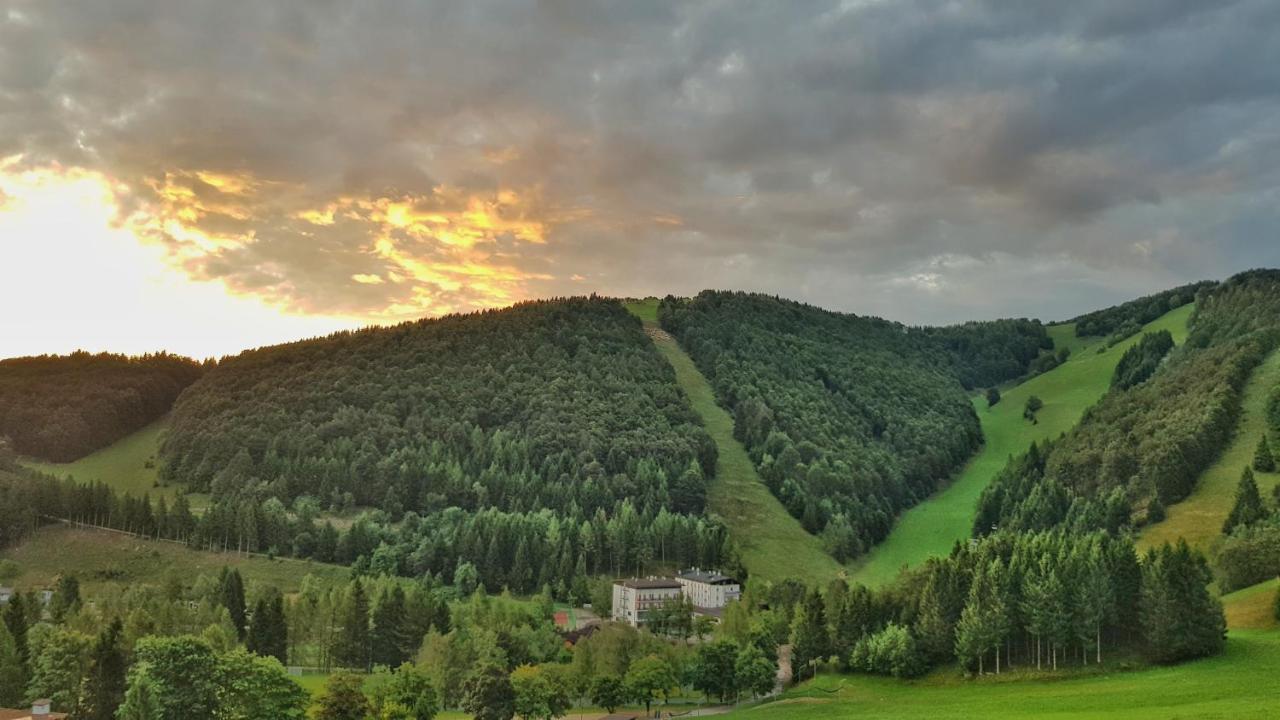 Sport & Family Hotel Bucaneve Brentonico Eksteriør billede